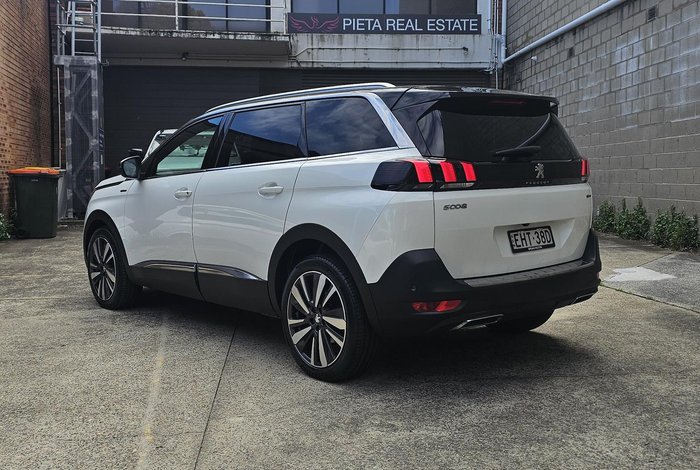 2020 Peugeot 5008 GT Line P87 MY20 Pearl White