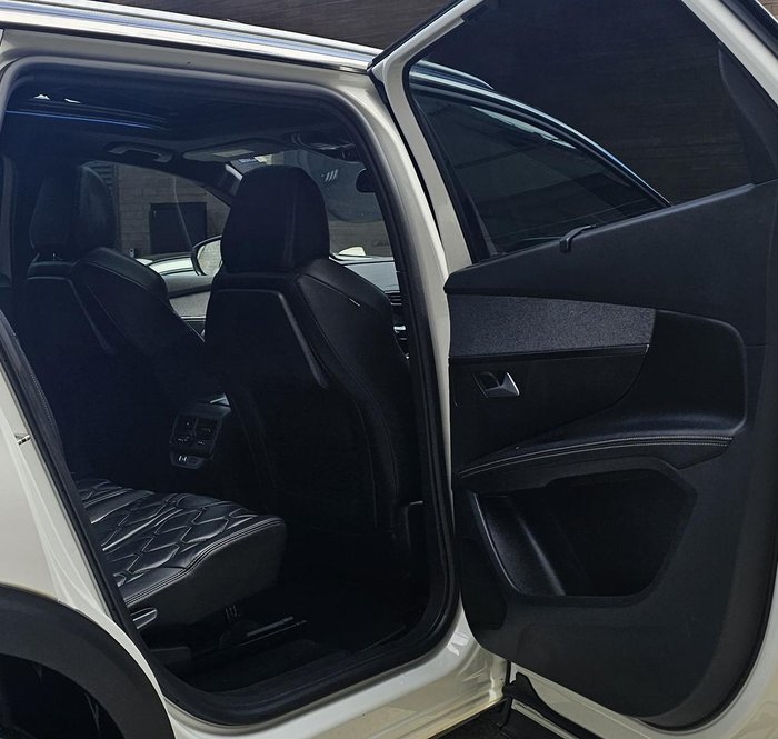 2020 Peugeot 5008 GT Line P87 MY20 Pearl White