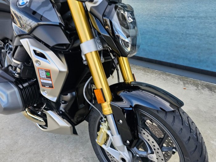 2024 BMW Motorrad R 1250 R Black