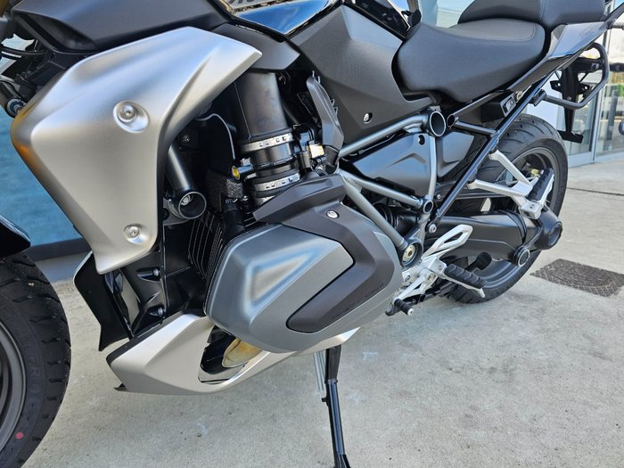 2024 BMW Motorrad R 1250 R Black