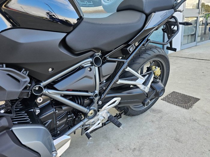 2024 BMW Motorrad R 1250 R Black