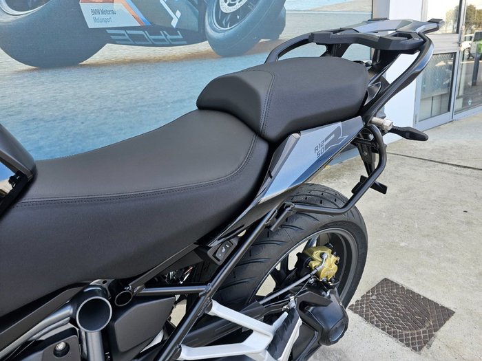 2024 BMW Motorrad R 1250 R Black