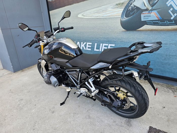 2024 BMW Motorrad R 1250 R Black