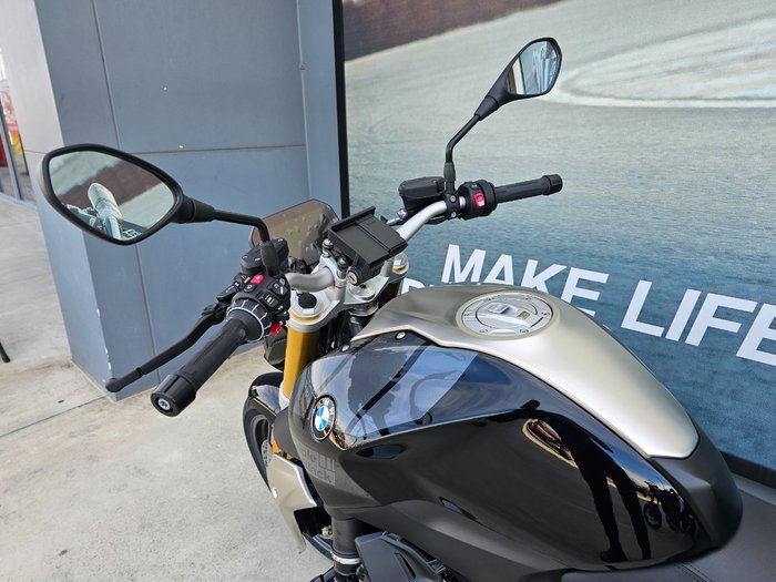 2024 BMW Motorrad R 1250 R Black