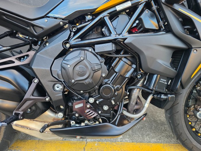 2018 MV Agusta BRUTALE 800 DRAGSTER GOLD