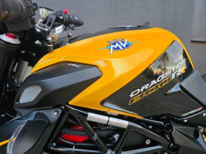 2018 MV Agusta BRUTALE 800 DRAGSTER GOLD