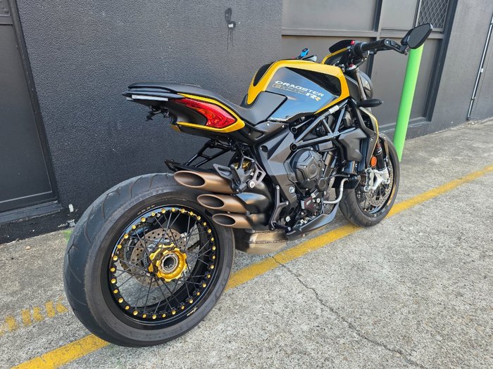 2018 MV Agusta BRUTALE 800 DRAGSTER GOLD