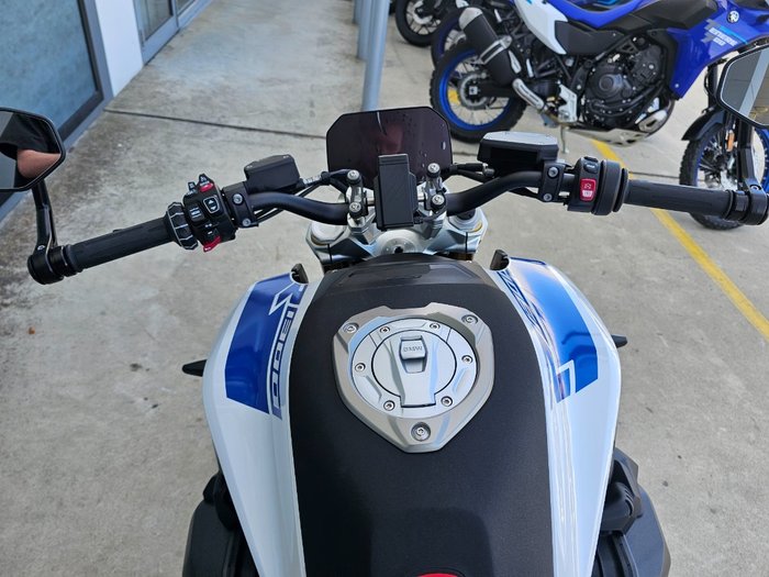 2026 BMW Motorrad 2026 BMW 1300CC R 1300 R LIGHT WHITE