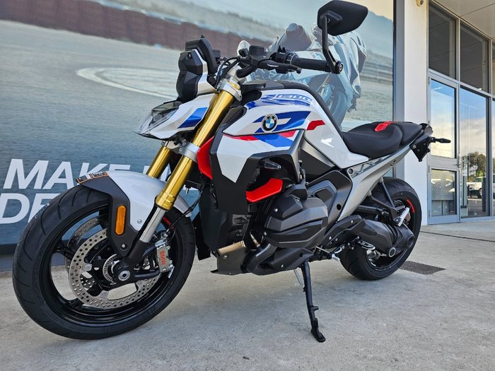2026 BMW Motorrad 2026 BMW 1300CC R 1300 R LIGHT WHITE
