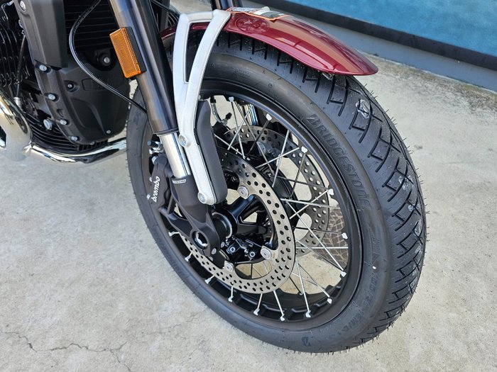 2025 BMW Motorrad R 12 Red