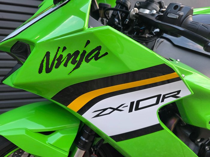 2025 Kawasaki NINJA ZX-10R GREEN