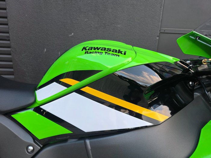 2025 Kawasaki NINJA ZX-10R GREEN