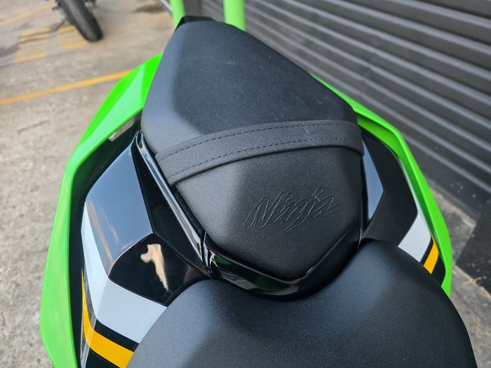 2025 Kawasaki NINJA ZX-10R GREEN