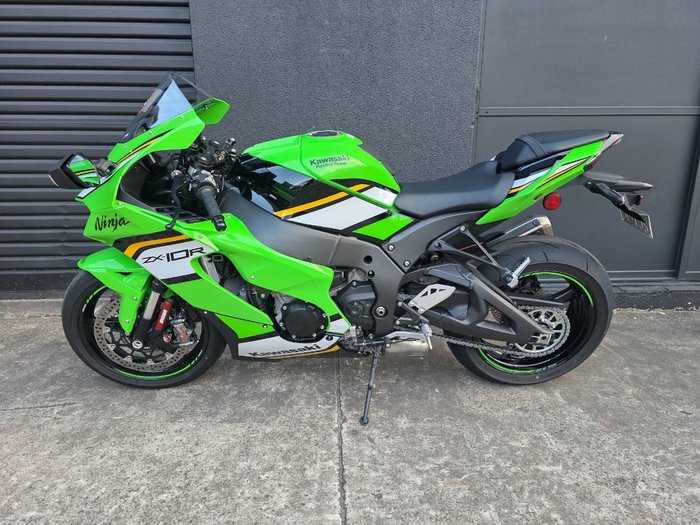 2025 Kawasaki NINJA ZX-10R GREEN