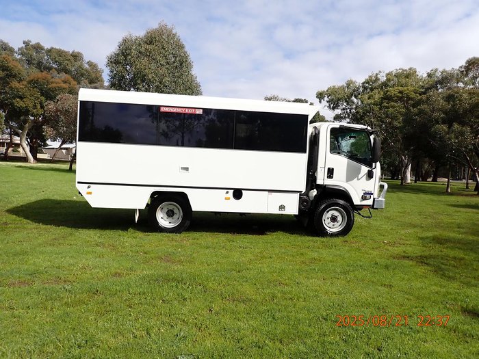 2020 Isuzu Nps 75-155 WHITE