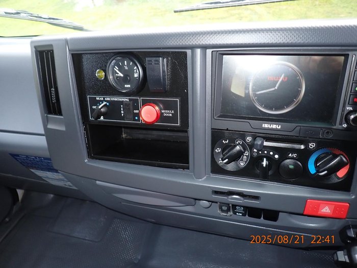 2020 Isuzu Nps 75-155 WHITE
