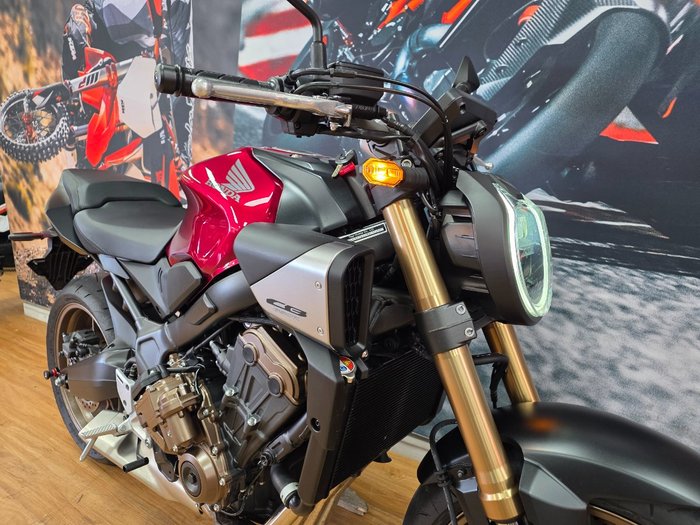 2024 Honda CB650RAC RED