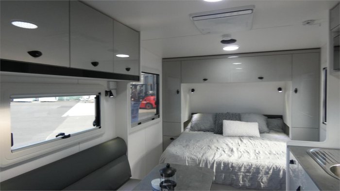 2025 Viscount V Series WHITE