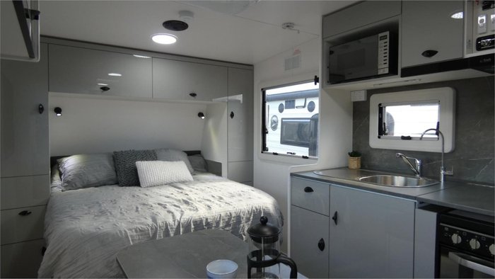 2025 Viscount V Series WHITE
