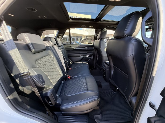 2023 Ford Everest Platinum