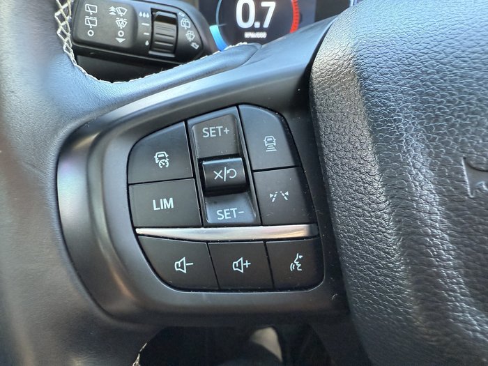 2023 Ford Everest Platinum