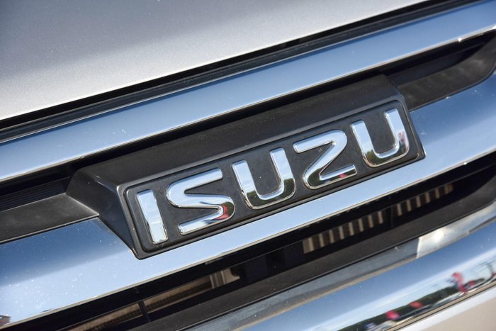 2017 Isuzu D-MAX LS-M MY17 4X4 Dual Range Titanium Silver