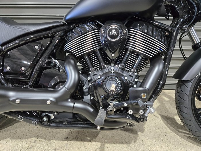 2023 INDIAN CHIEF DARK HORSE BLACK SMOKE