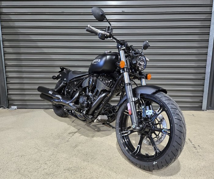2023 INDIAN CHIEF DARK HORSE BLACK SMOKE