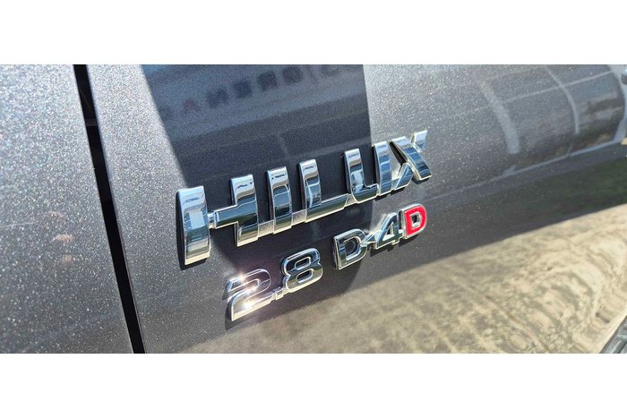 2021 Toyota Hilux SR5