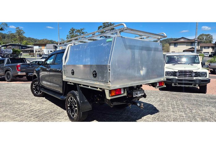 2021 Toyota Hilux SR5
