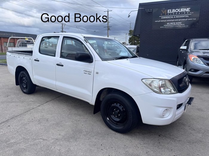2009 Toyota Hilux SR GGN15R MY09 4x2 Glacier White