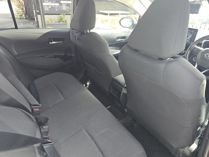 2021 Toyota Corolla Touring WxB Hybrid ZWE211W White