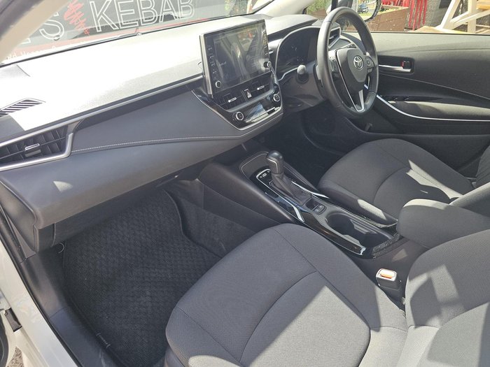 2021 Toyota Corolla Touring WxB Hybrid ZWE211W White