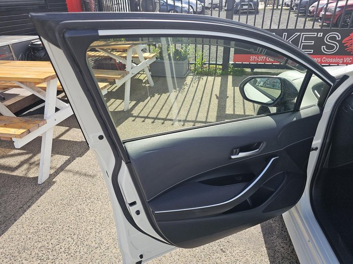 2021 Toyota Corolla Touring WxB Hybrid ZWE211W White