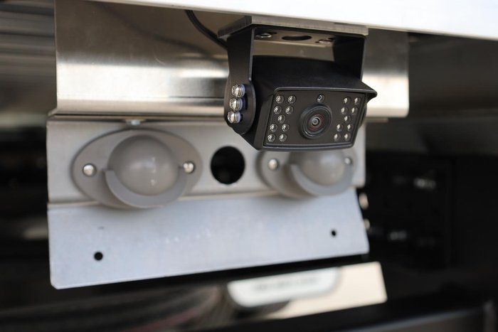 2025 Fuso Canter 815 Crew Cab Alloy Tray with ladder racks White