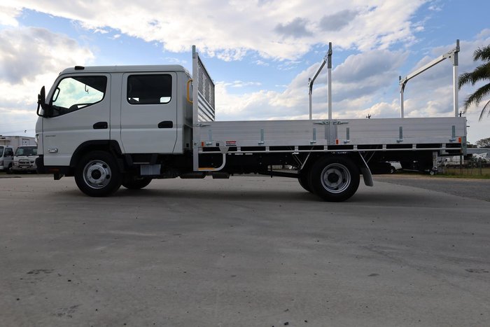 2025 Fuso Canter 815 Crew Cab Alloy Tray with ladder racks White