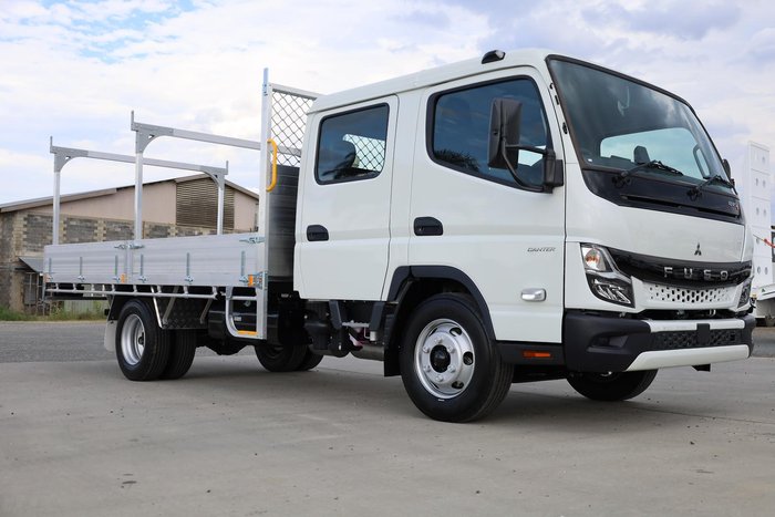2025 Fuso Canter 815 Crew Cab Alloy Tray with ladder racks White