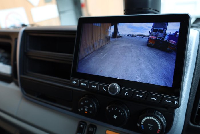 2025 Fuso Canter 815 Crew Cab Alloy Tray with ladder racks White