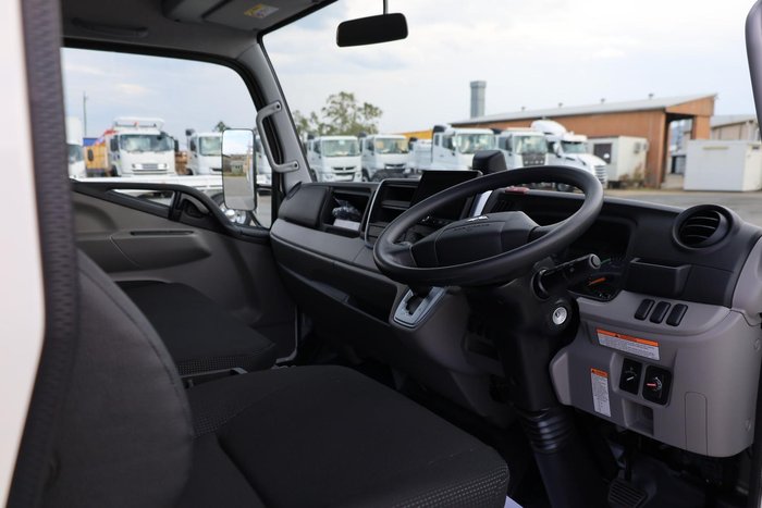 2025 Fuso Canter 815 Crew Cab Alloy Tray with ladder racks White