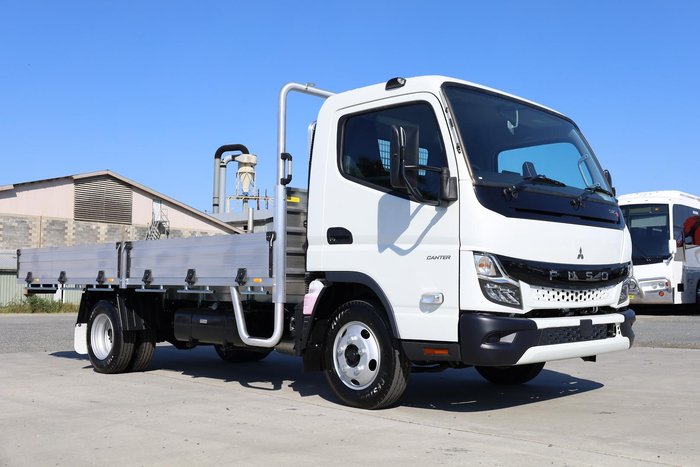 2025 Fuso Canter 515 Alloy Tray MWB White