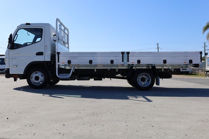 2025 Fuso Canter 515 Alloy Tray MWB White