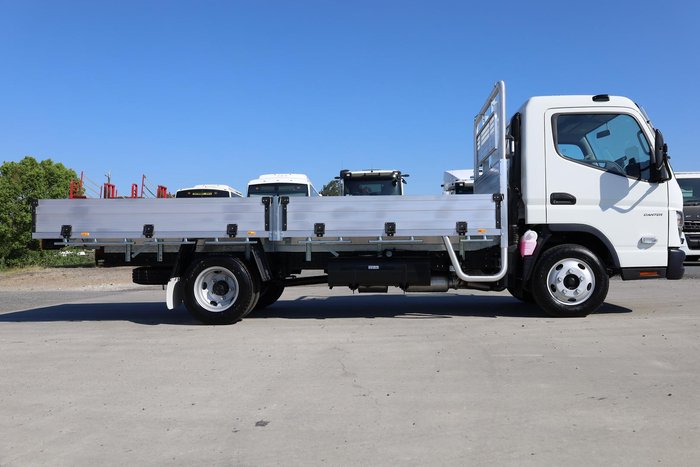 2025 Fuso Canter 515 Alloy Tray White