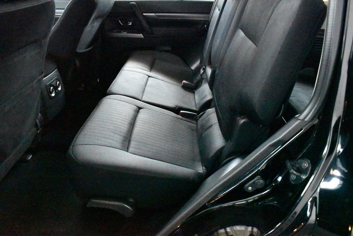 2020 Mitsubishi Pajero GLX