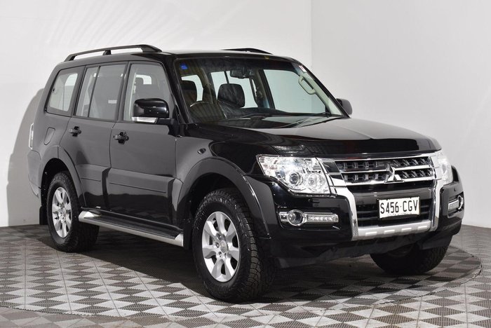 2020 Mitsubishi Pajero