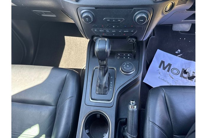 2020 Ford Everest Titanium