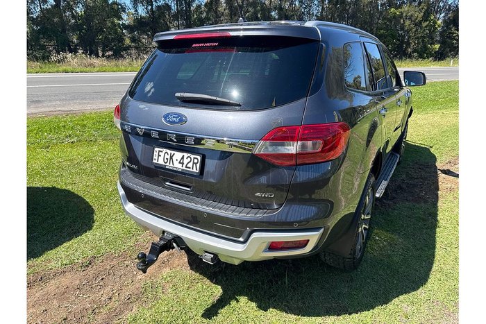 2020 Ford Everest Titanium