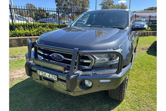 2020 Ford Everest Titanium