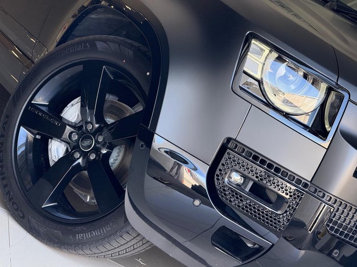 2025 Land Rover Defender 110 D350 X-Dynamic HSE