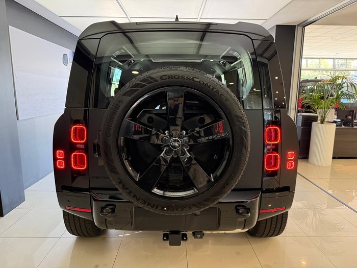 2025 Land Rover Defender 110 D350 X-Dynamic HSE