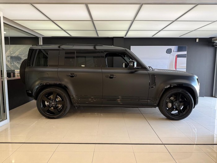 2025 Land Rover Defender 110 D350 X-Dynamic HSE